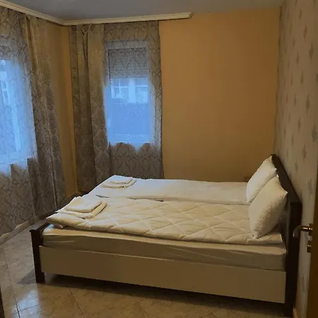 Апартаменты Sunny - Kuban / Bravo 5 *