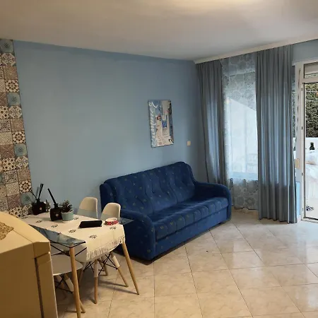 Sunny - Kuban / Bravo 5 Apartament *